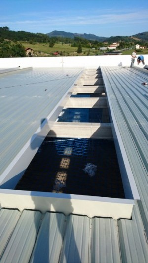 Instalación de zócalos #policarbonato