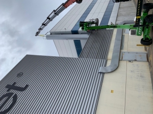 Instalación de escaleras en fachadas . Pol. PLAZA ( Zaragoza)