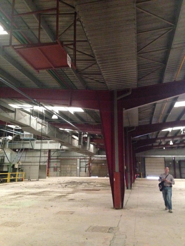 Iron Proyect SL adjudicataria de los cerramientos metálicos para sectorización de naves en las nuevas instalaciones de SMR Automotive Systems Spain. Épila (Zaragoza)