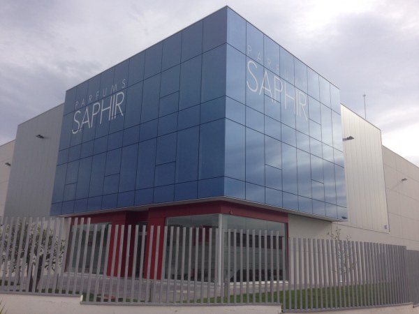 Iron Proyect SL adjudicataria de la rehabilitación de cubiertas en la primera fase de las instalaciones de Saphir (Pol. Ind. Malpica) - Zaragoza